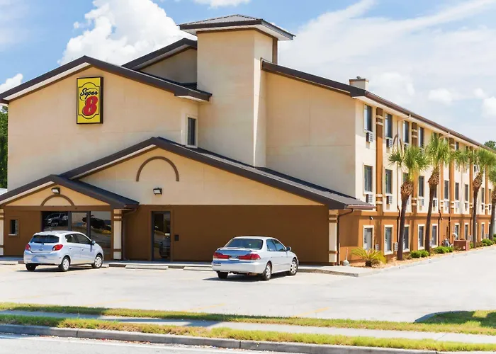 Super 8 By Wyndham Brunswick/St Simons Island Area
