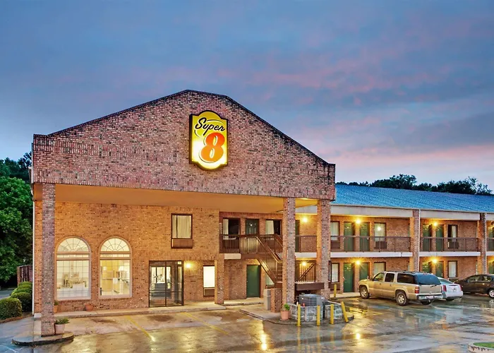 Super 8 By Wyndham Marietta/West/Atl Area
