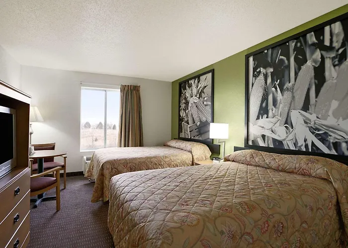 Super 8 By Wyndham Corydon