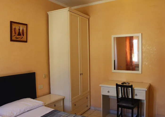 Hotel Le Rose Tivoli Terme