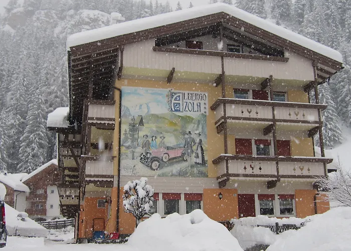 Hotel Azola