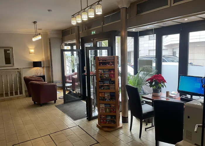 Crystal Hotel Levallois-Perret