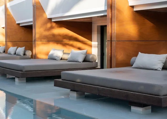 Tensuites - Adults Only