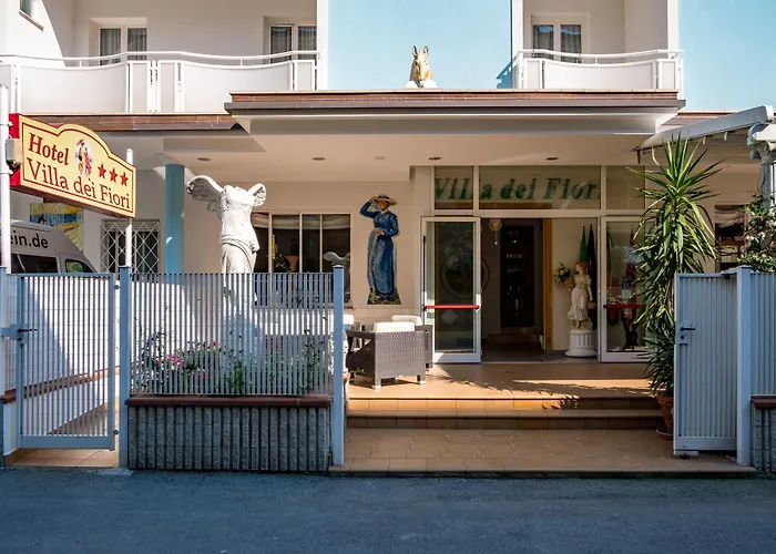 Hotel Villa dei Fiori - sul mare con piscina Viserbella di Rimini