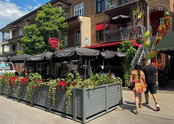 Petit Hôtel - Café Krieghoff Québec