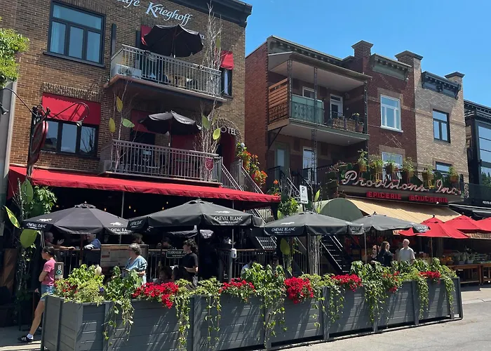 Petit Hôtel - Café Krieghoff Québec