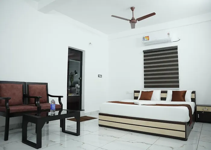 Hotel Gold Suite, Kakkanad Kochi
