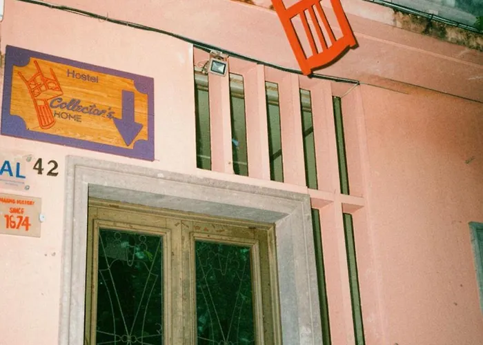Collector'S Home