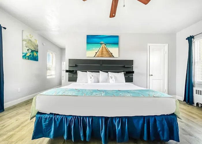 Ocean Villas Hollywood