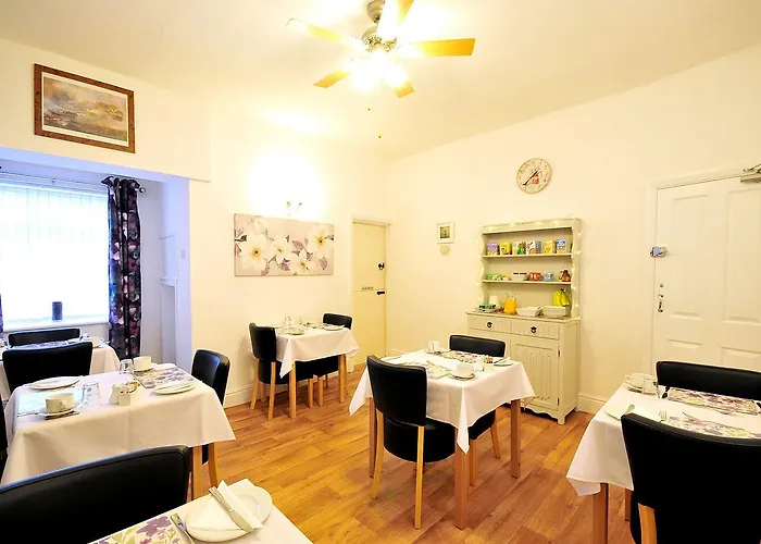 Hermosa Guesthouse Scarborough
