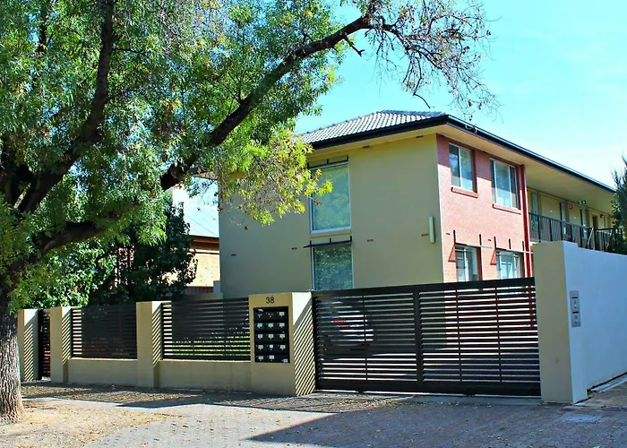 Adelaide Dress Circle Apartments - Childers Street