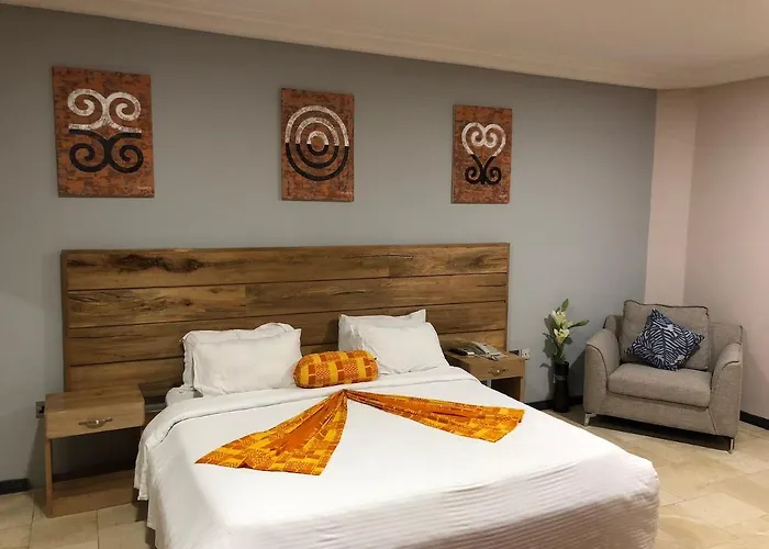 Central Hotel - Osu